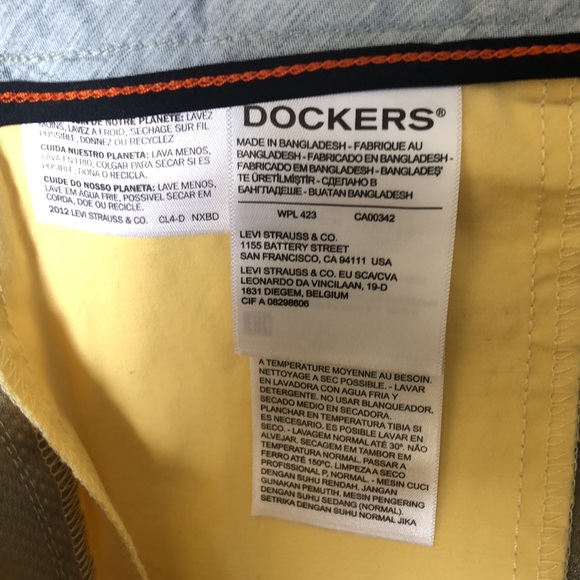 Dockers Ultimate Supreme Flex Shorts 40 - Picture 2 of 8